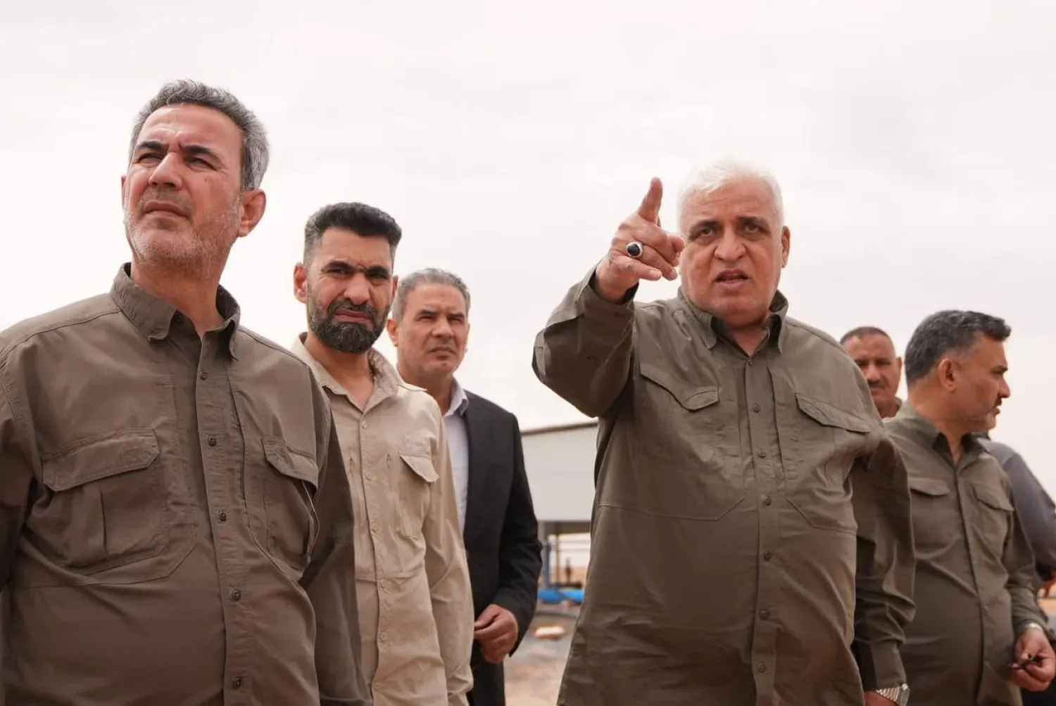 Arşiv fotoğrafı: Falih el-Feyyad ve Abdülaziz el-Muhammedavi, Haşdi Şabi Başkanı ile Genelkurmay Başkanı (Kurum medyası)