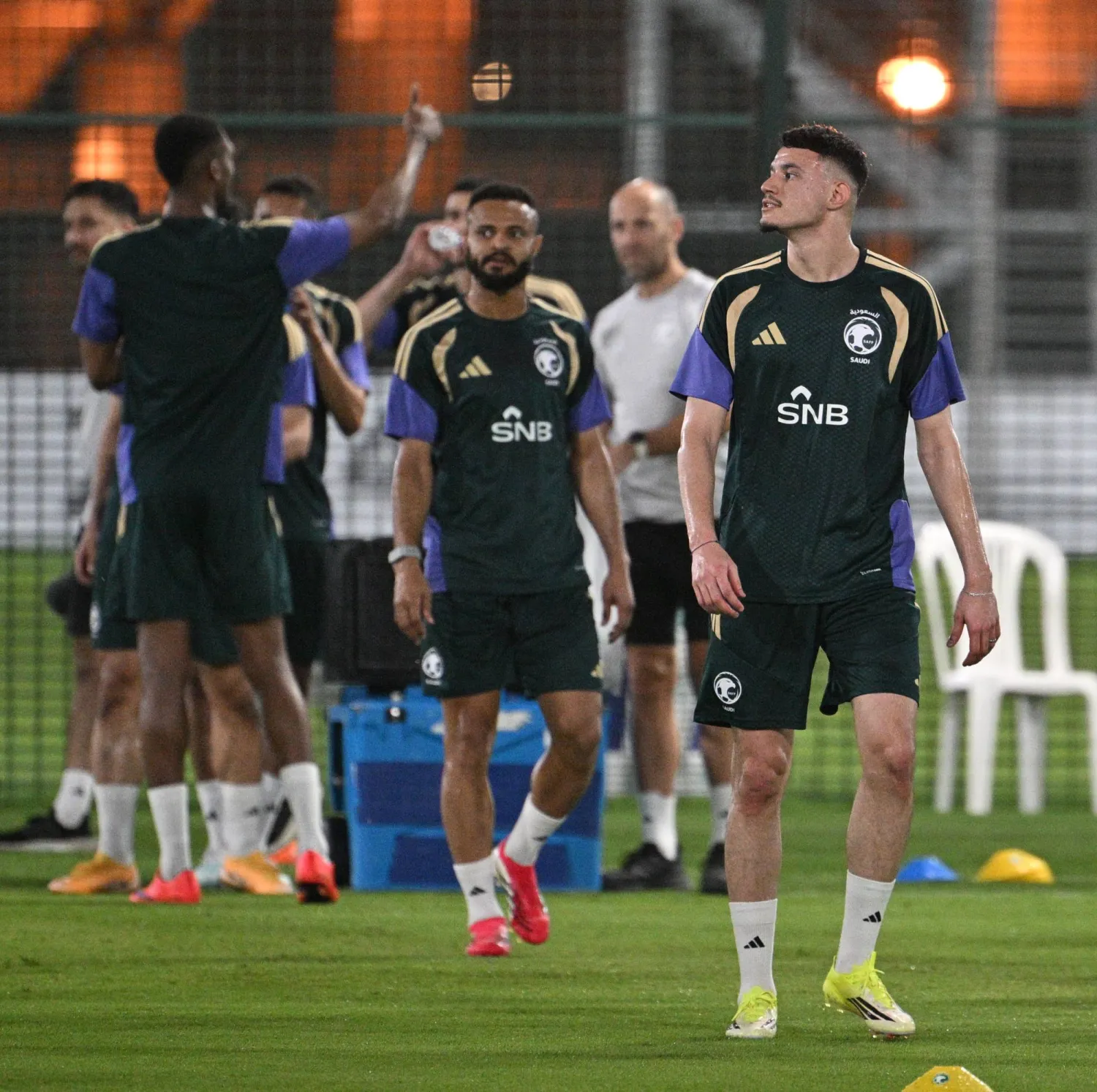 جانب من الحصة التدريبية للمنتخب السعودي (تصوير: علي خمج)