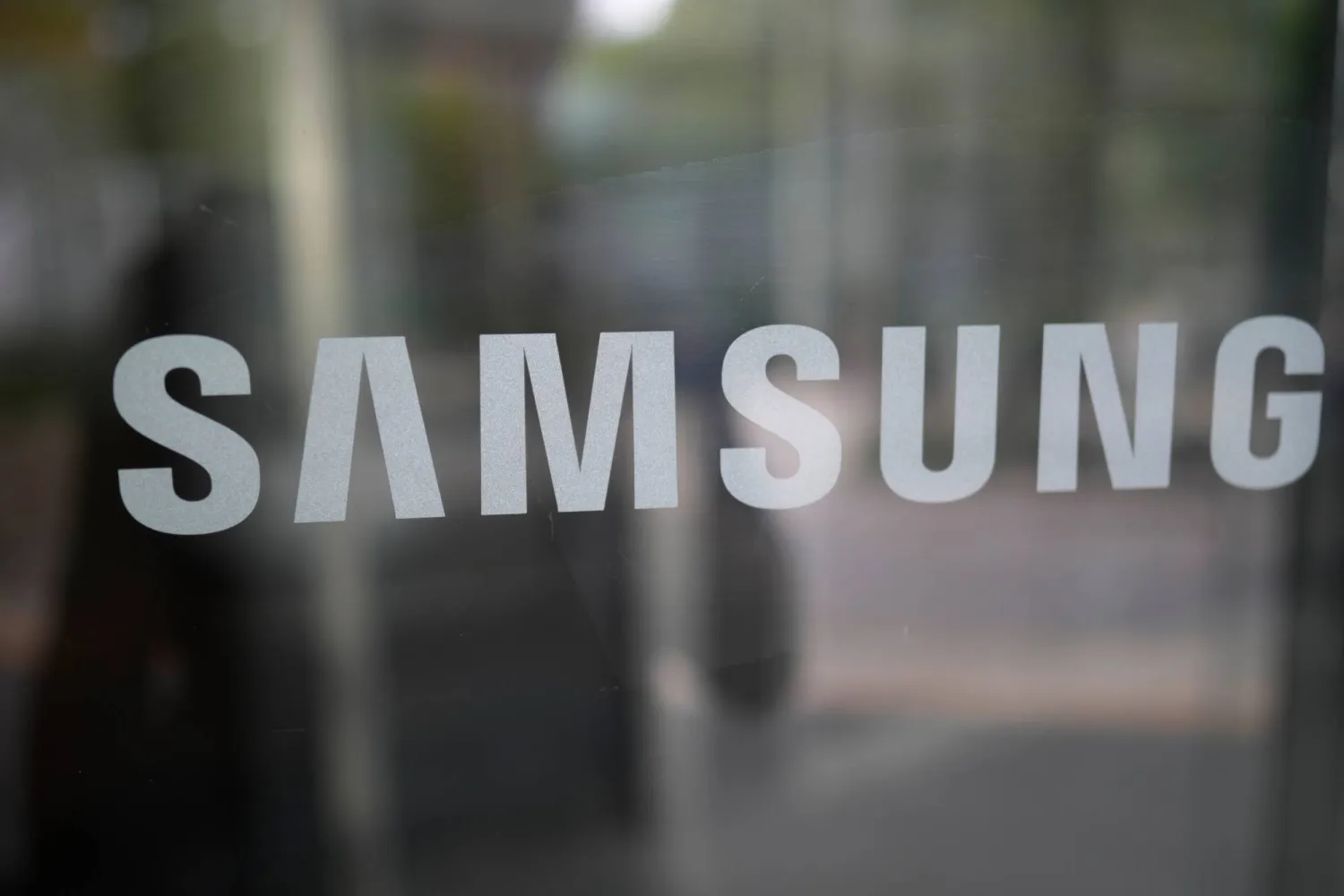 FILE - The logo of the Samsung is seen at the Samsung Electronics' Seocho building in Seoul, South Korea, Friday, July 5, 2024.  (AP Photo/Lee Jin-man, File)