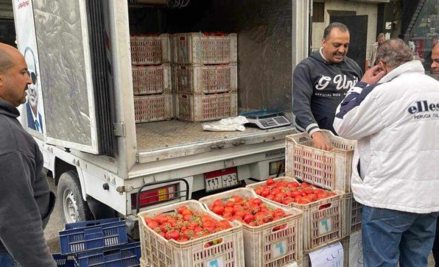 جولات تفتيشية لضمان توفر المحاصيل والسلع الغذائية في مصر (وزارة التموين)