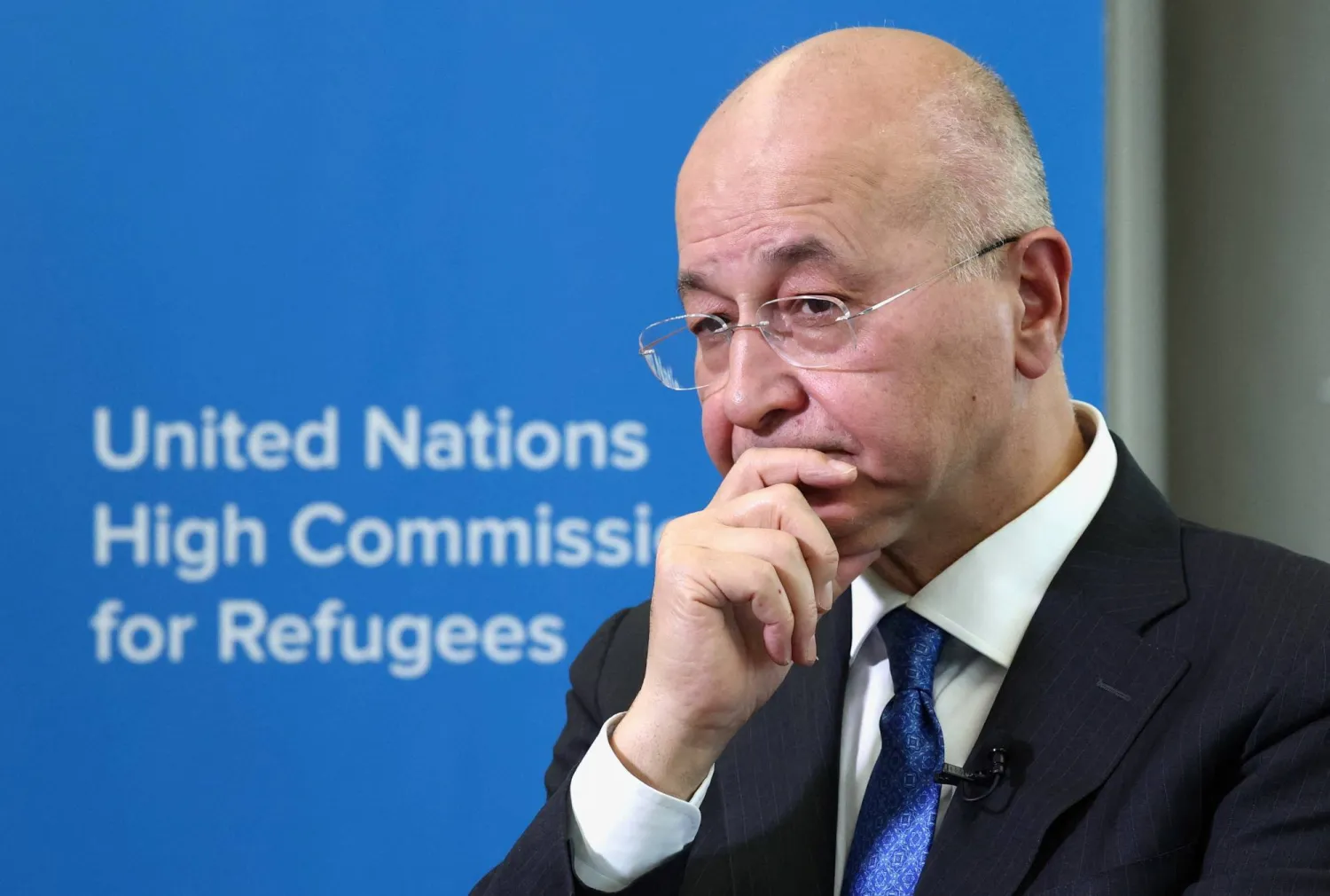 المفوض السامي للأمم المتحدة لشؤون اللاجئين برهم صالح خلال مقابلة مع وكالة «رويترز» في بروكسل ببلجيكا 25 مارس 2026 (رويترز)