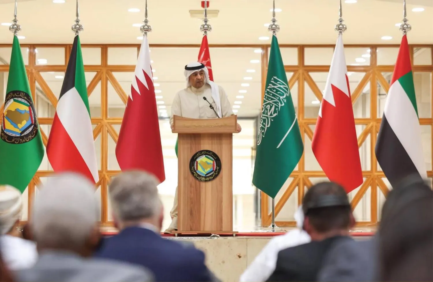 حذر البديوي من أن السلوك الإيراني «تجاوز كل الحدود» بإغلاق مضيق هرمز (مجلس التعاون)