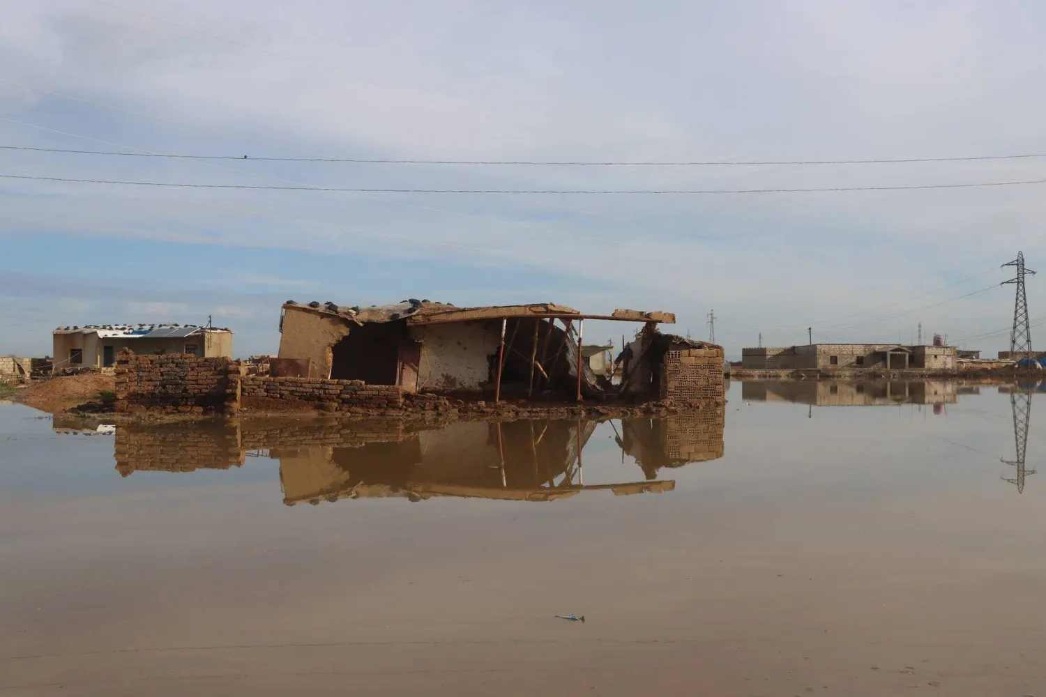 فيضانات نهر الخابور في الجزيرة السورية شمال شرقي سوريا (الدافع المدني السوري)