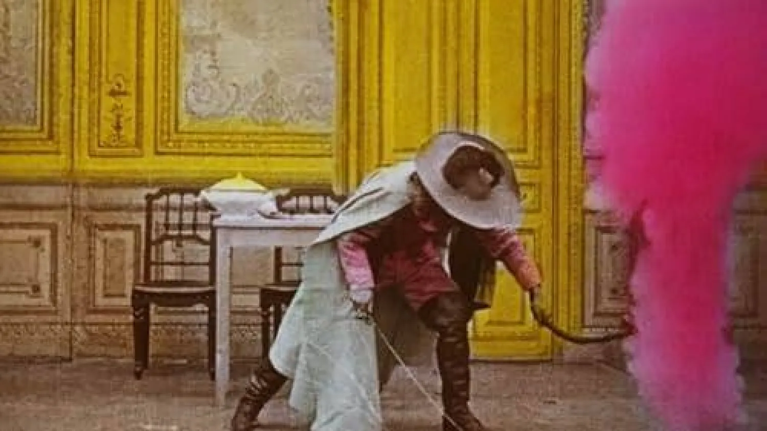 مشهد من الفيلم الوثائقي «لوميير... السينما!» (آي إم دي بي)