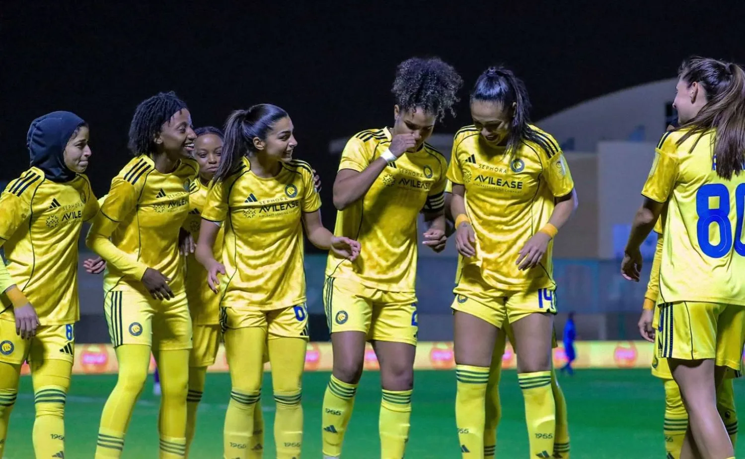 لاعبات النصر وفرحة بأحد الأهداف في شباك الهلال (موقع النادي)