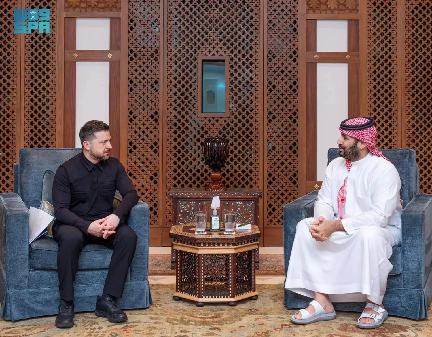 Prince Mohammed bin Salman bin Abdulaziz Al Saud, Saudi Crown Prince and Prime Minister, and Ukrainian President Volodymyr Zelenskyy meet in Jeddah on Friday. (SPA)