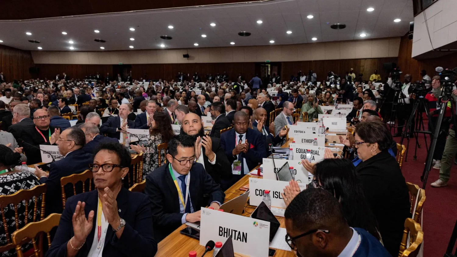 جانب من اجتماعات منظمة التجارة العالمية في العاصمة الكاميرونية ياوندي (رويترز)