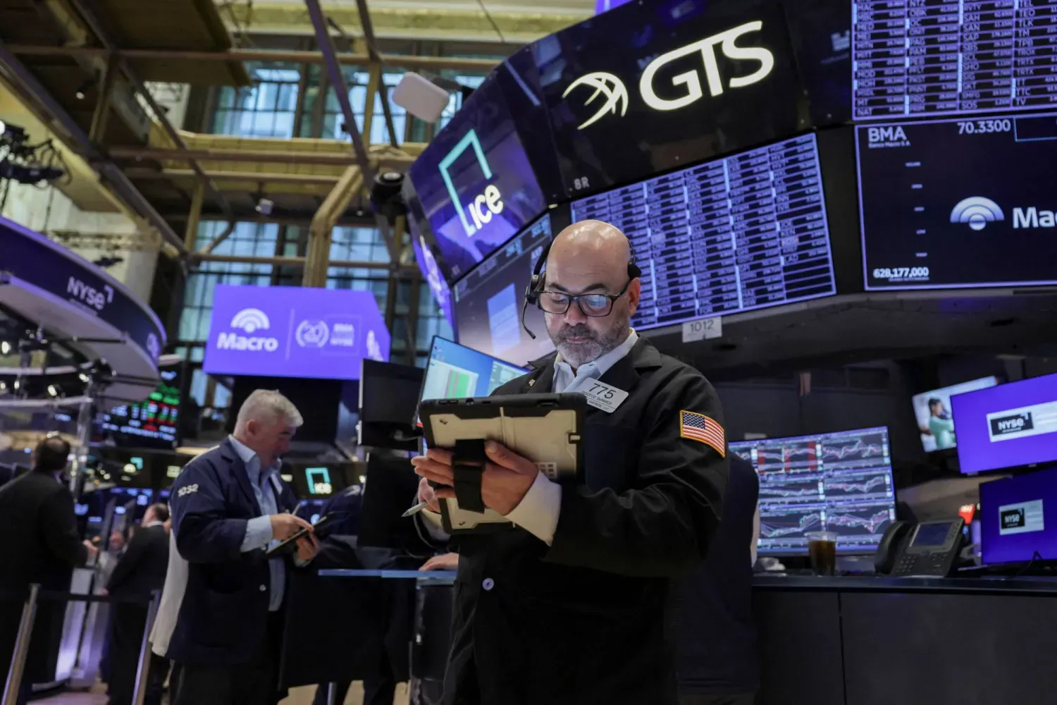 New York'taki Wall Street Borsası'ndaki yatırımcılar (Reuters)