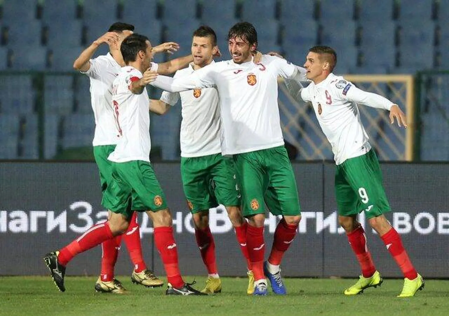 منتخب بلغاريا حقق انتصاراً كاسحاً على منتخب جزر سليمان (رويترز)