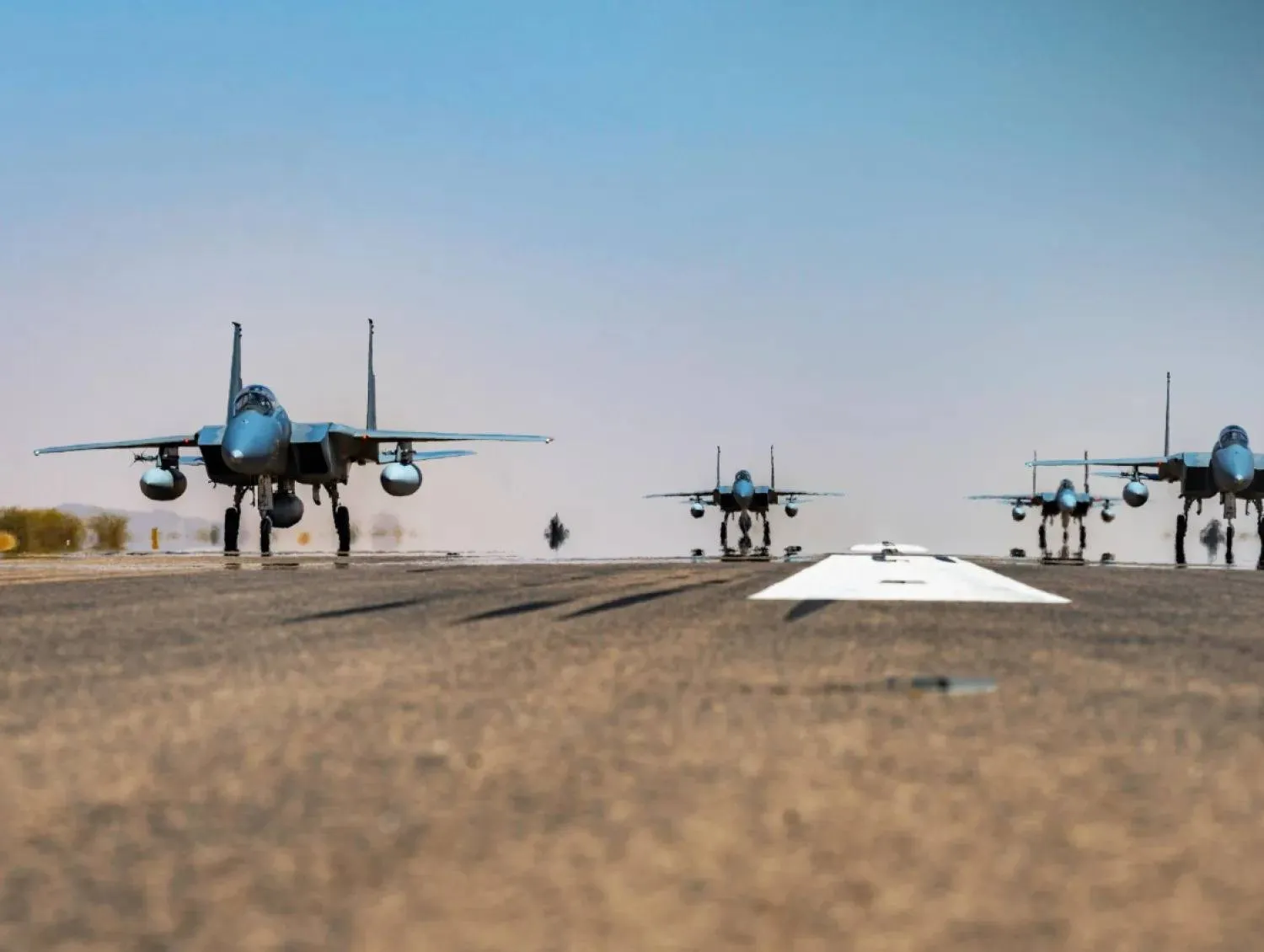 المقاتلات السعودية تصدت للمسيّرات الإيرانية بكفاءة عالية (وزارة الدفاع)
