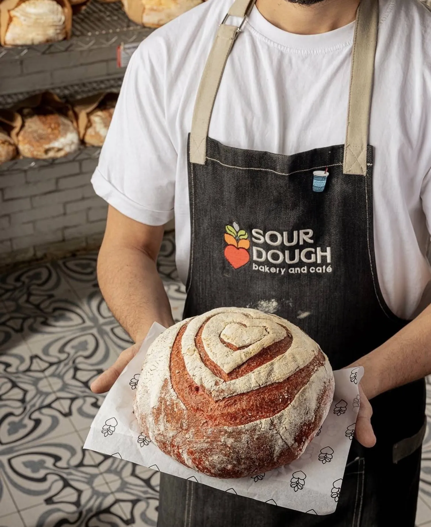 الخبازون يتفننون بوصفات هذا النوع من الخبز الصحي (إنستغرام)