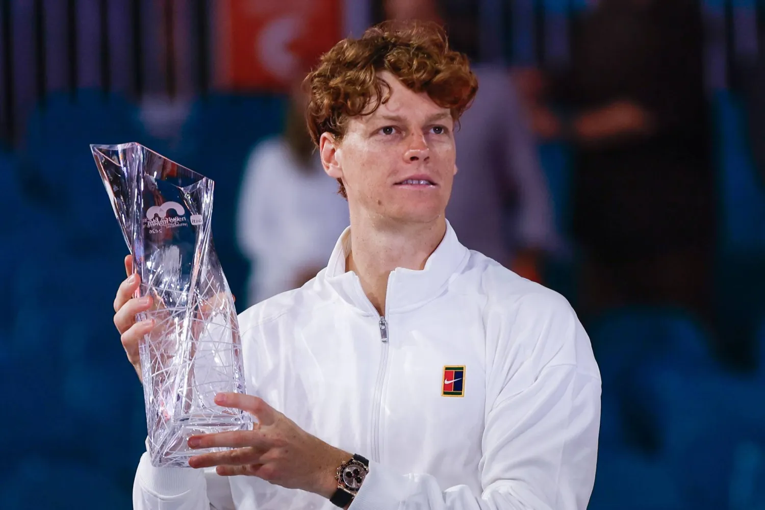 29 March 2026, US, Miami Gardens: Italian tennis player Jannik Sinner celebrates with the trophy after winning the men's singles final match of the Miami Open tennis tournament against Czech Republic's Jiri Lehecka at Hard Rock Stadium in Miami Gardens. Photo: Chris Arjoon/ZUMA Press Wire/dpa