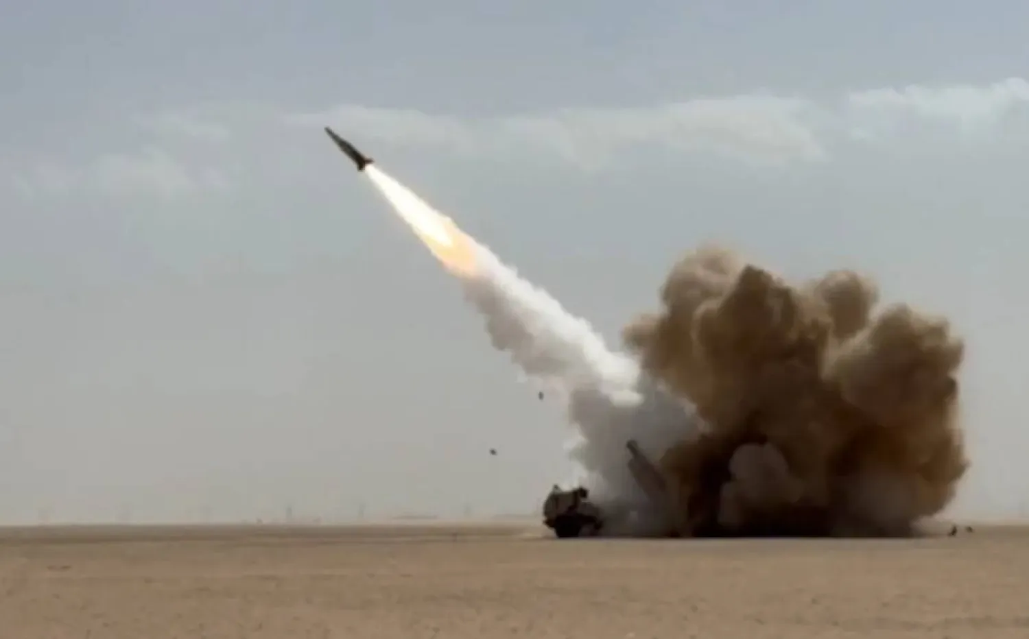 صورة مقتبسة من مقطع فيديو نشرته القيادة المركزية الأميركية للصاروخ