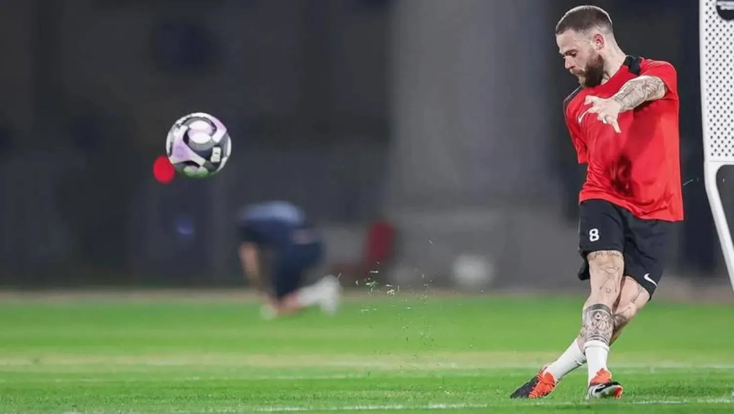 لاعب القادسية ناهيتان نانديز (الشرق الأوسط)