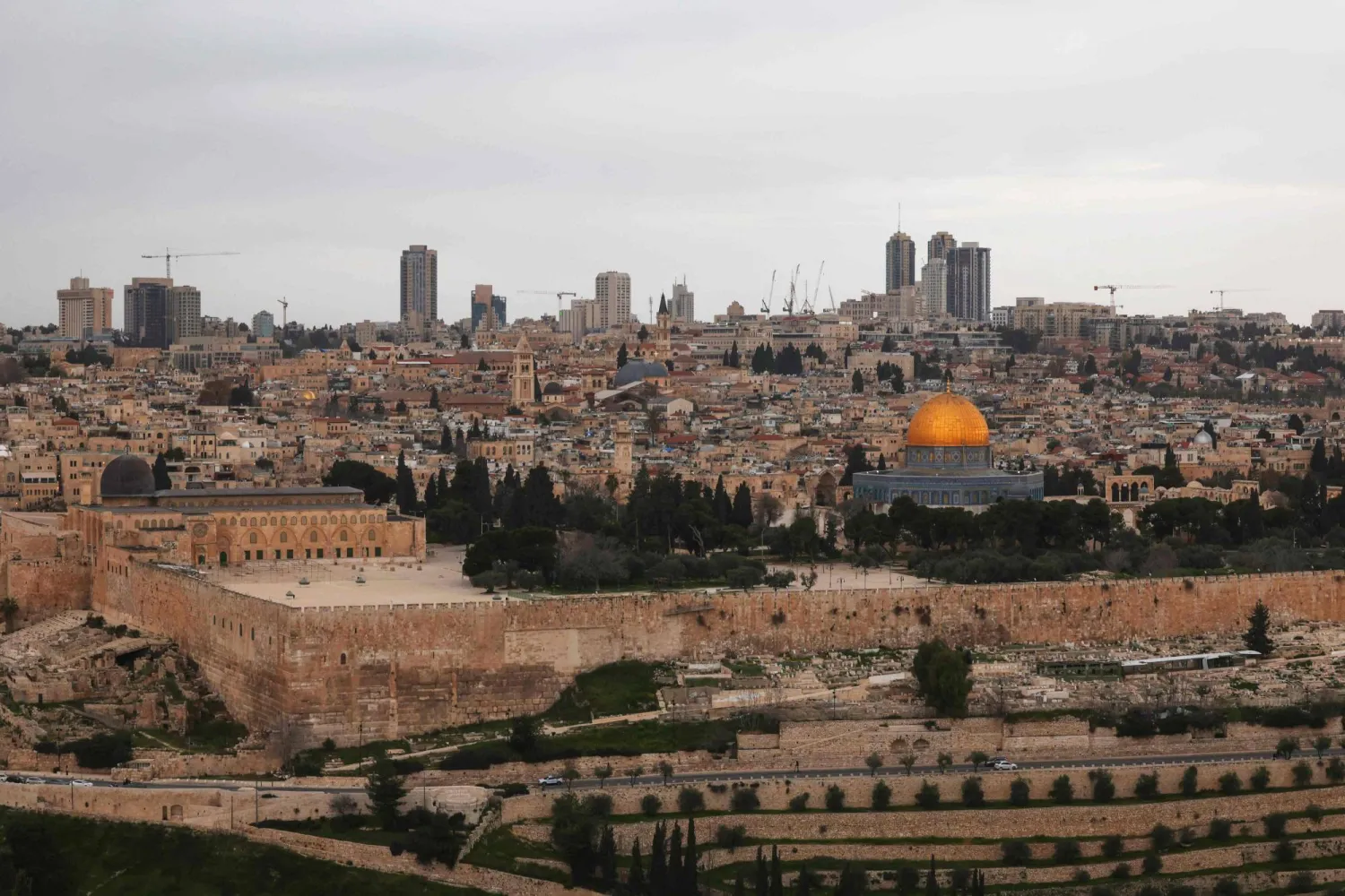 باحة المسجد الأقصى وقبة الصخرة في القدس (أ.ف.ب)