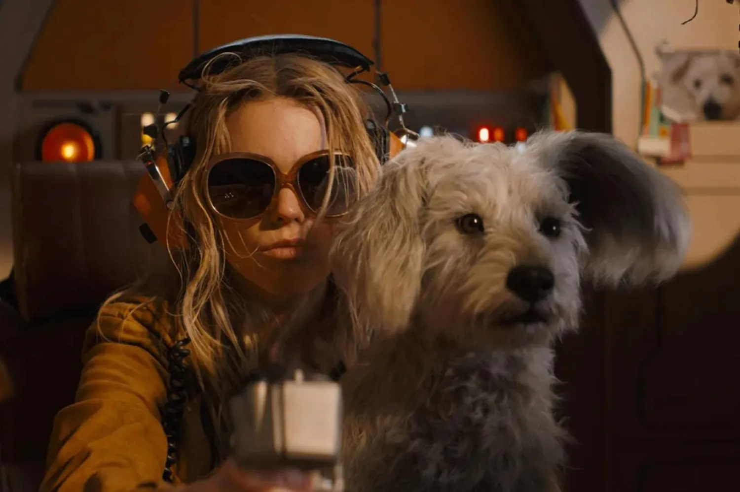 Ritüel benzeri cinayetlerin Oslo'yu sarstığı hikayede Harry Hole, katilin peşine düşerken hem yozlaşmayla hem de kendi karanlık geçmişiyle yüzleşiyor (Netflix)