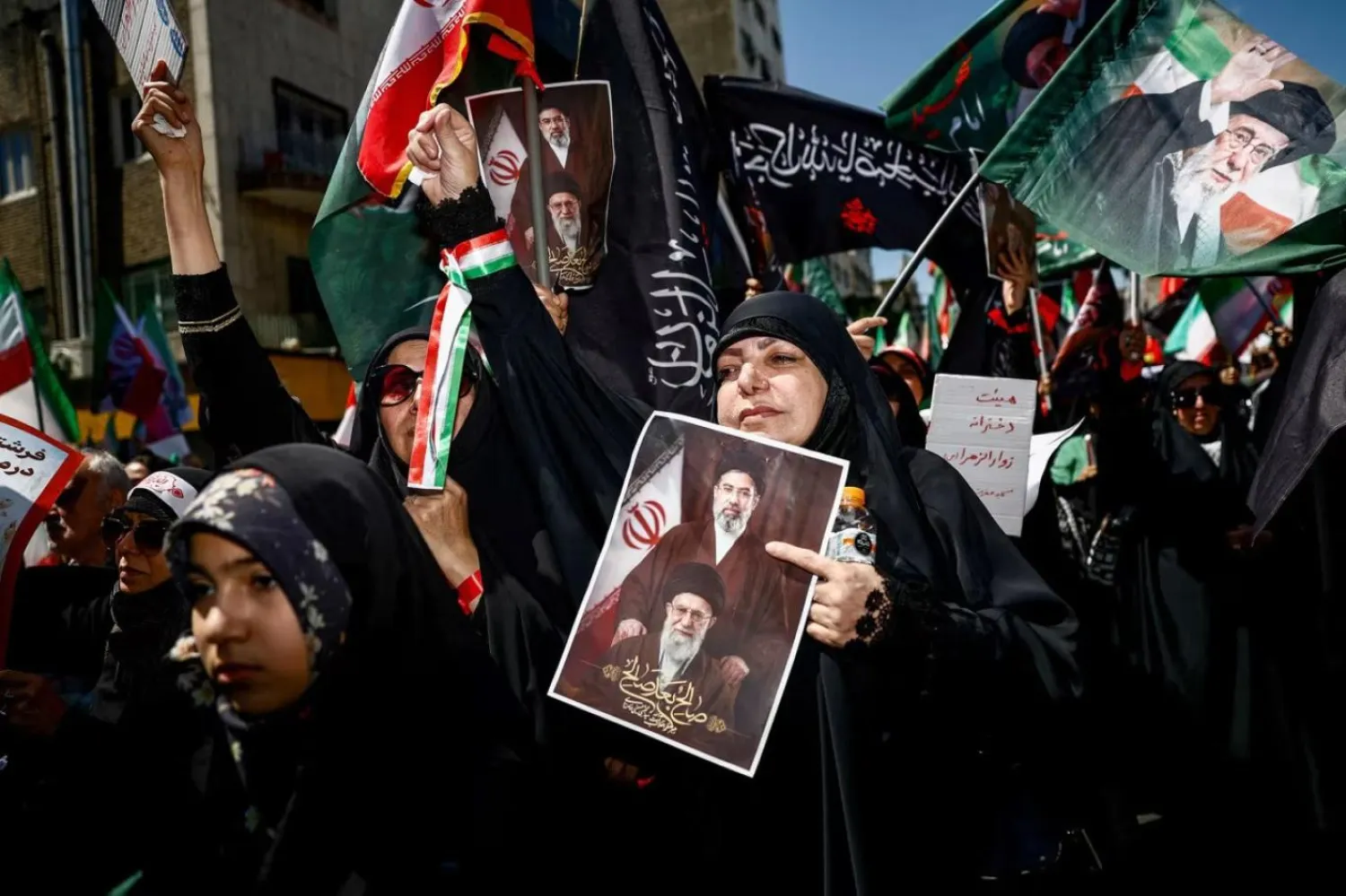 ABD-İsrail saldırılarında İran'ın dini lideri Ali Hamaney'in öldürülüşünün 40. günü münasebetiyle anma yürüyüşü düzenlendi (Reuters)