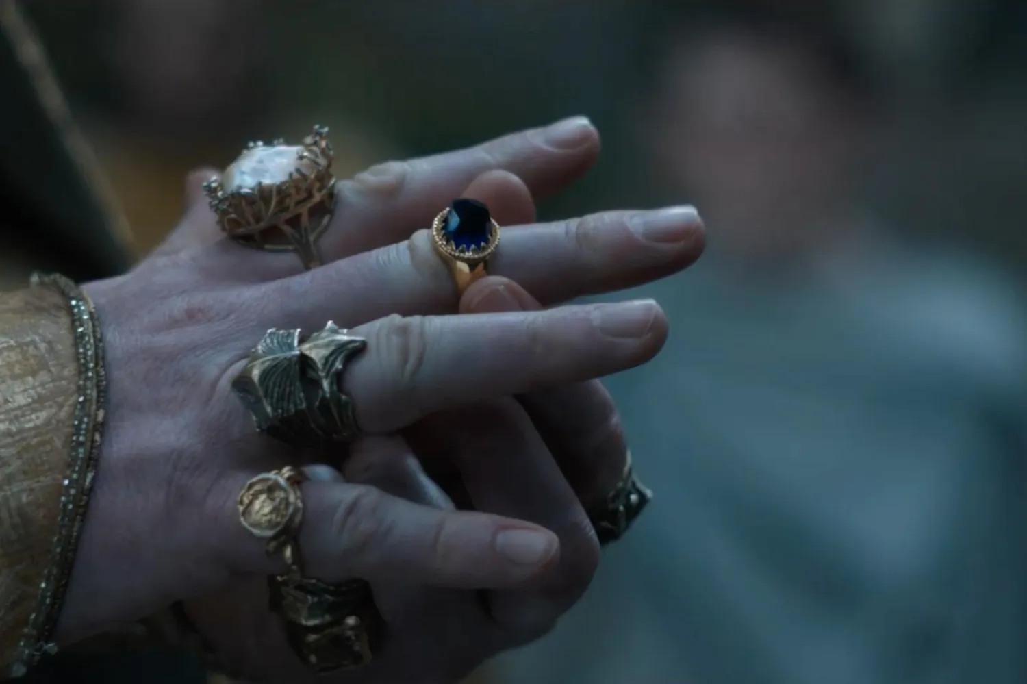 Amazon Prime Video dizisi Yüzüklerin Efendisi: Güç Yüzükleri, J.R.R. Tolkien'in Hobbit ve Yüzüklerin Efendisi'ndeki olaylardan binlerce yıl öncesini, Orta Dünya'nın İkinci Çağı'nı anlatıyor (Amazon Prime Video)