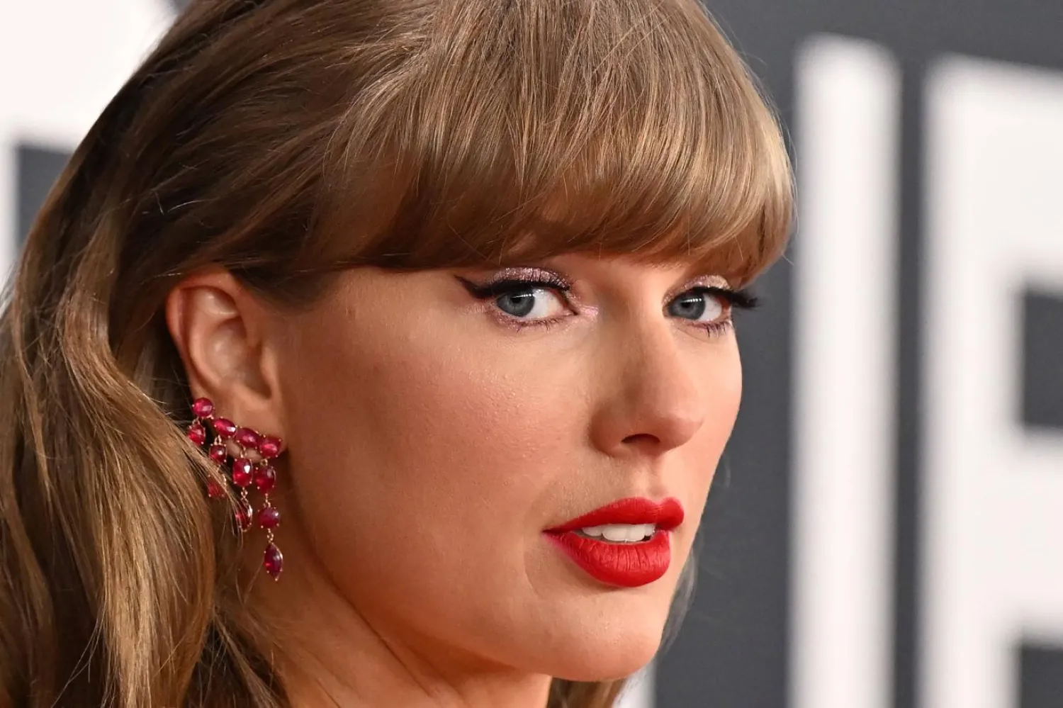 Taylor Swift, sesini ve görüntüsünü tescillemek üzere harekete geçti (AFP)