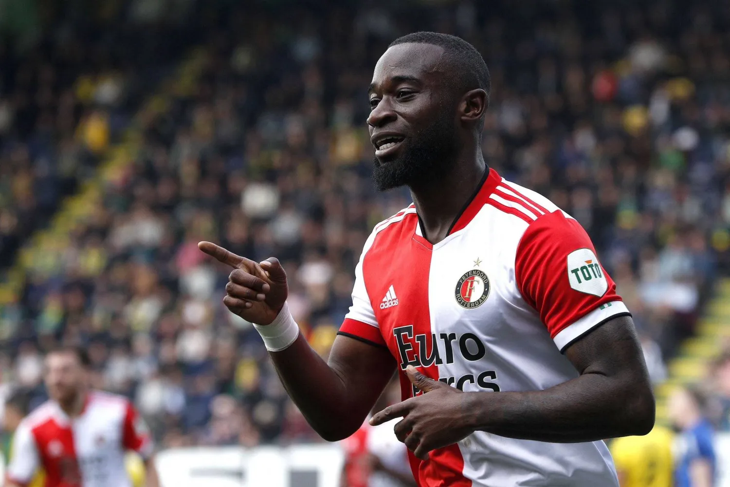 لوتشاريل جيرترويدا لاعب سندرلاند (الشرق الأوسط)