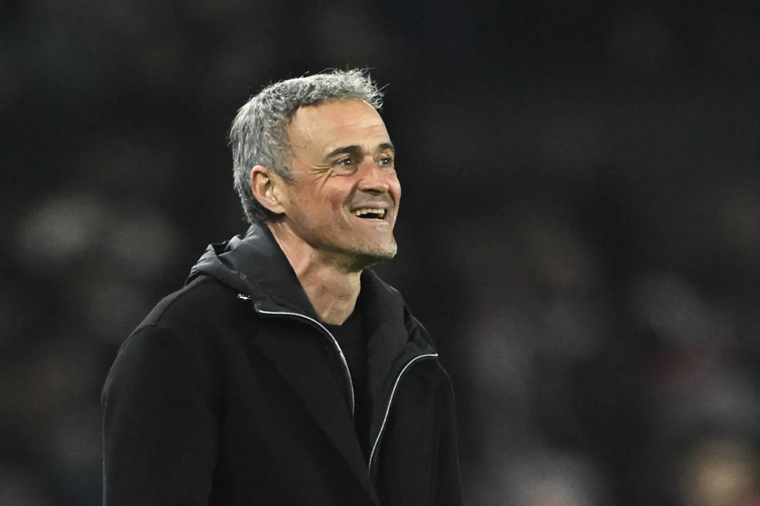 لويس إنريكي قد يصبح أحد أعلى المدربين أجراً في العالم (أ.ف.ب)