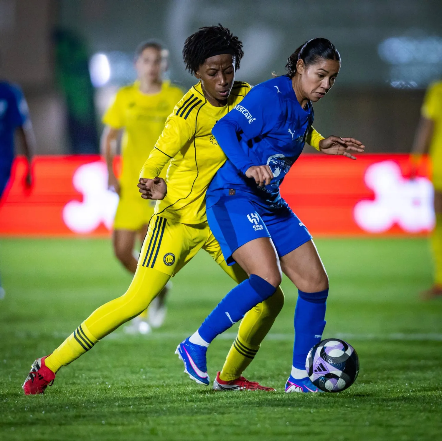 كان «النصر» قد واصل هيمنته المطلقة على البطولة مؤكداً تفوقه للموسم الرابع على التوالي (نادي النصر)