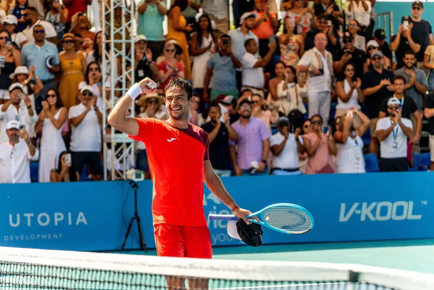 ماريانو نافوني (إ.ب.أ)