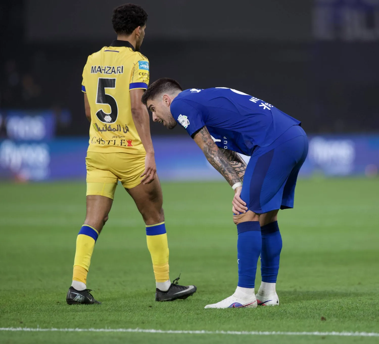 نيفيز محبطا بعد التعادل مع التعاون (تصوير: نايف العتيبي)