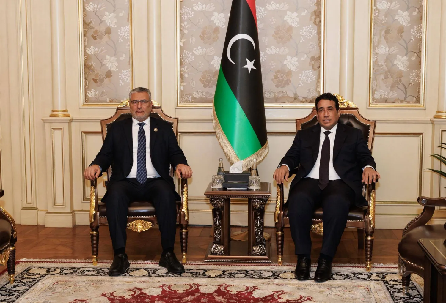 صورة أرشيفية لاجتماع تكالة والمنفي (المجلس الرئاسي)