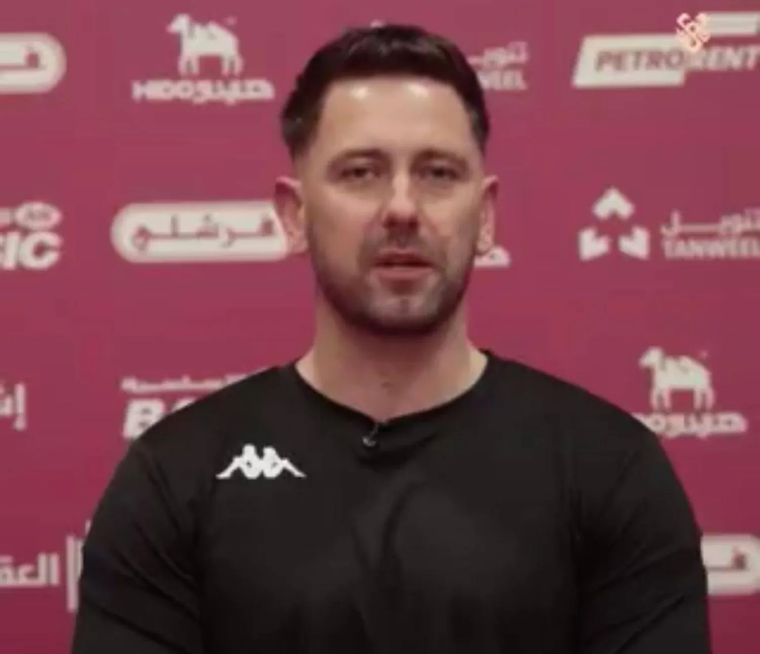 ديس باكنغهام مدرب نادي الخلود (نادي الخلود)