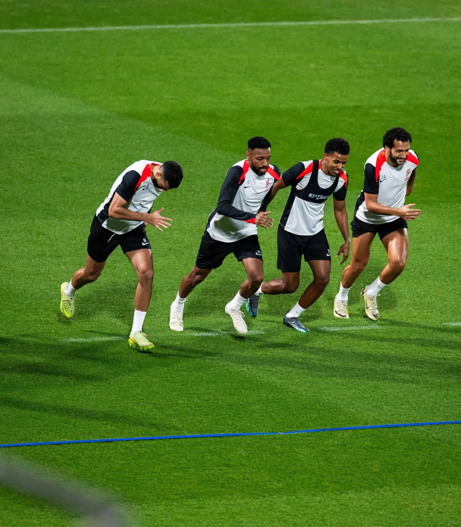 لاعبو القادسية في أولى التدريبات بعد ثلاثية الاتفاق (نادي القادسية)