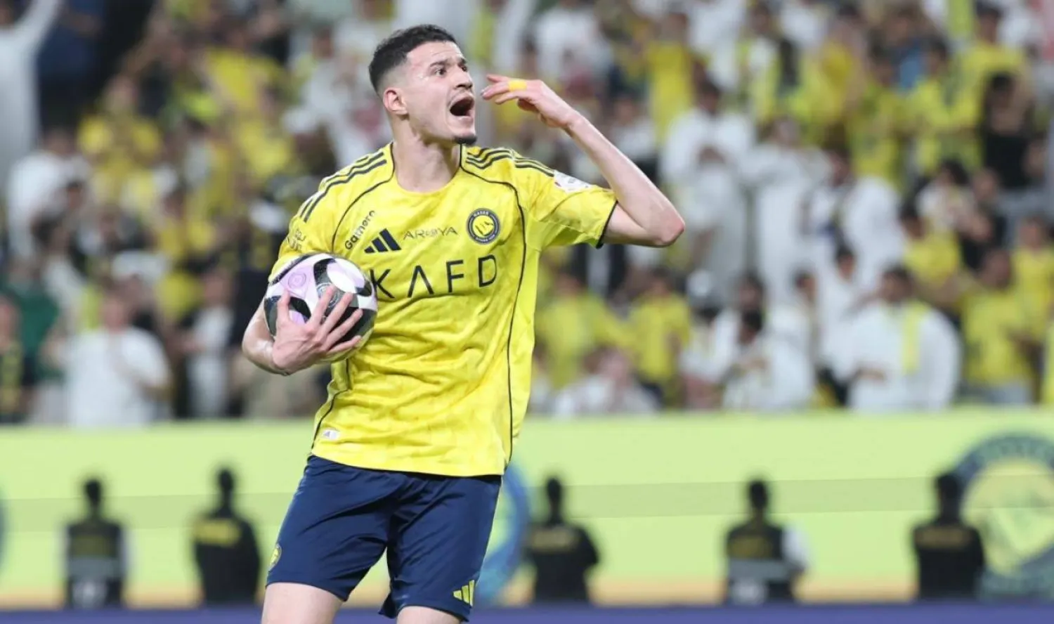 عبد الله الحمدان مهاجم النصر (تصوير: عبد العزيز النومان) 