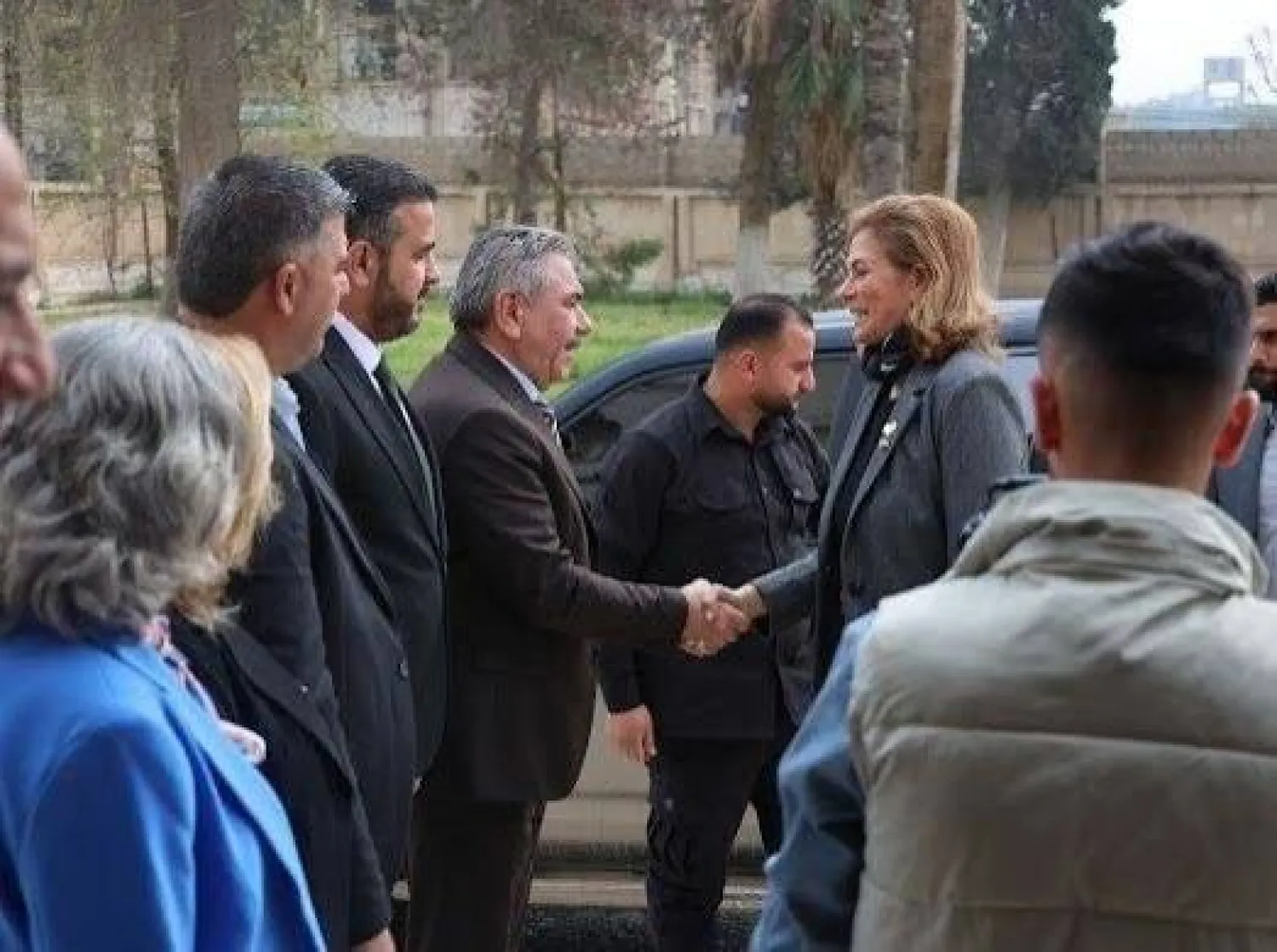 وزيرة الشؤون الاجتماعية والعمل هند قبوات تزور محافظة الحسكة ضمن جولتها الميدانية شرق وشمال سوريا (حساب الوزارة)