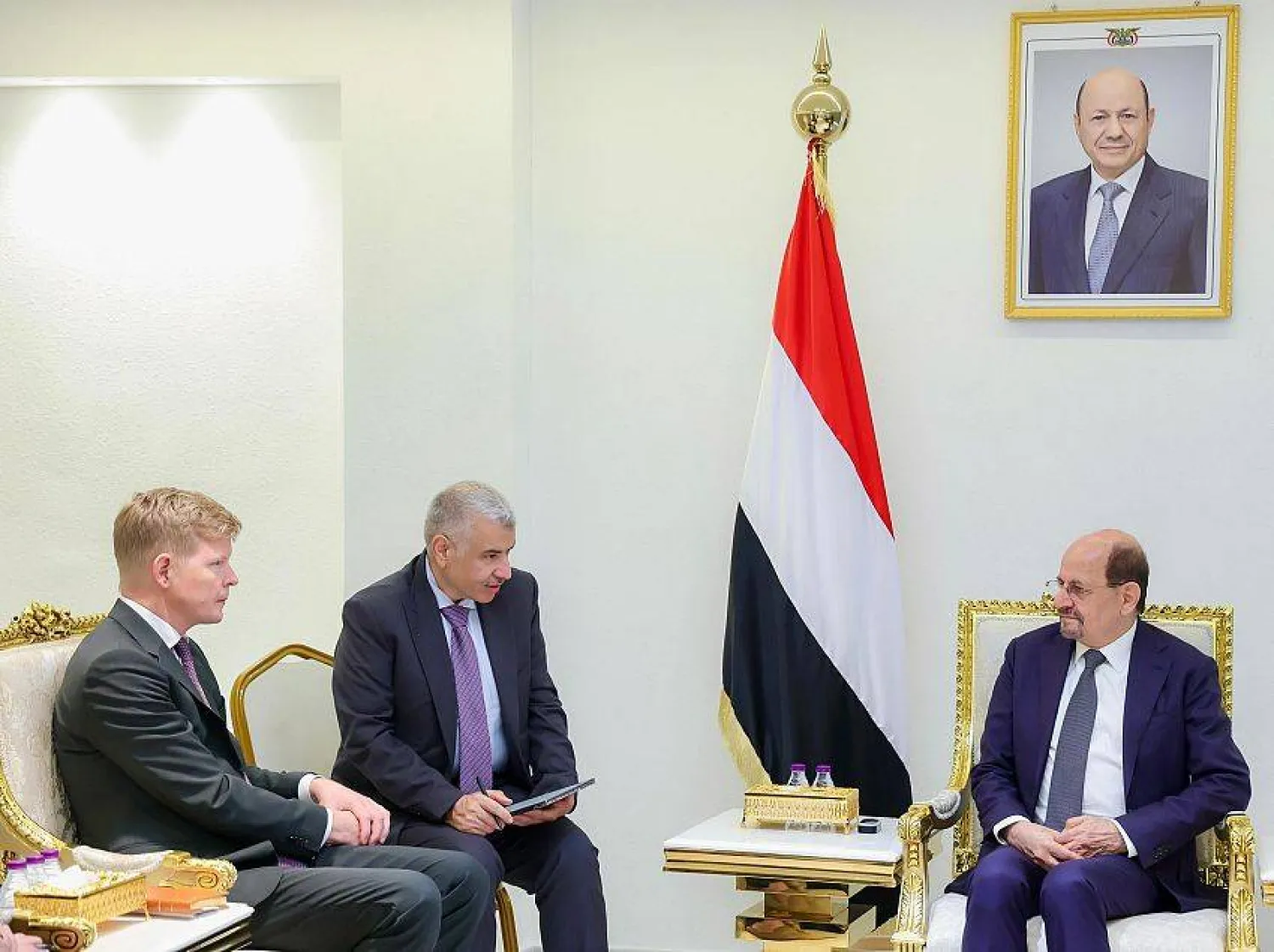 Grundberg meets with Prime Minister and Minister of Foreign Affairs Shaya Zindani in Aden. (Yemeni government)
