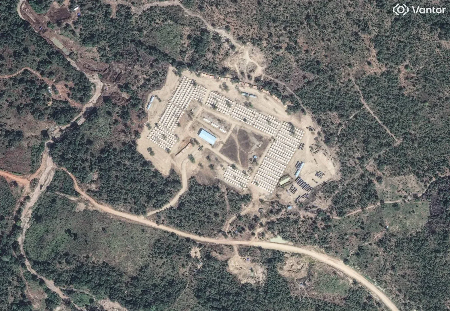 Etiyopya’nın Benishangul-Gumuz bölgesindeki bir kampı gösteren uydu görüntüsü, 22 Ocak 2026 (Reuters)