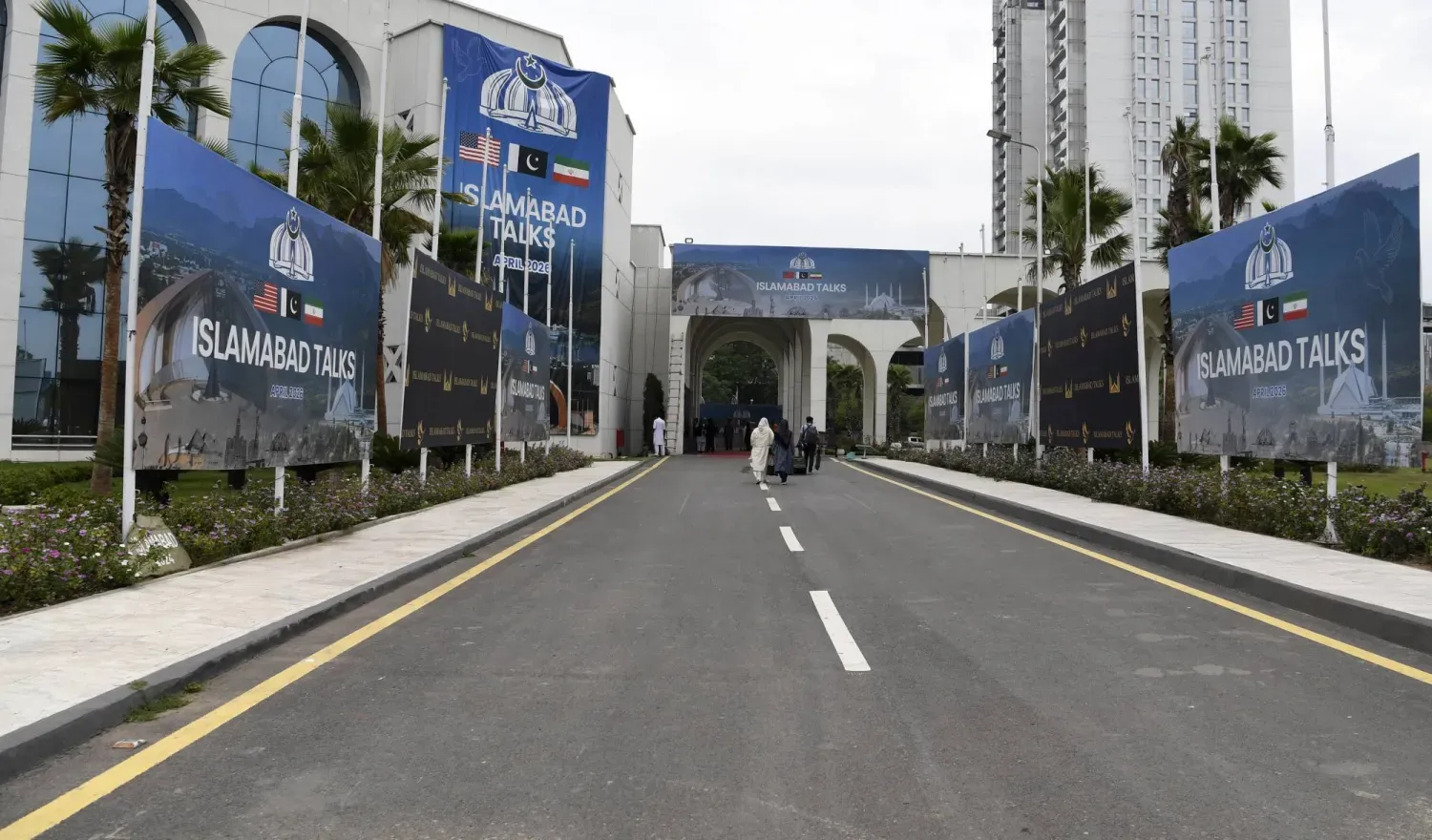 İslamabad'da ABD-İran barış görüşmeleri öncesinde medya merkezinin genel görünümü (EPA)