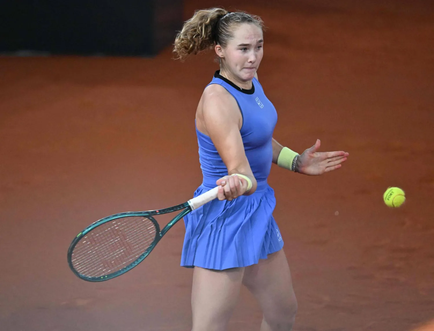 الروسية ميرا أندريفا إلى نهائي لينز (أ.ف.ب)