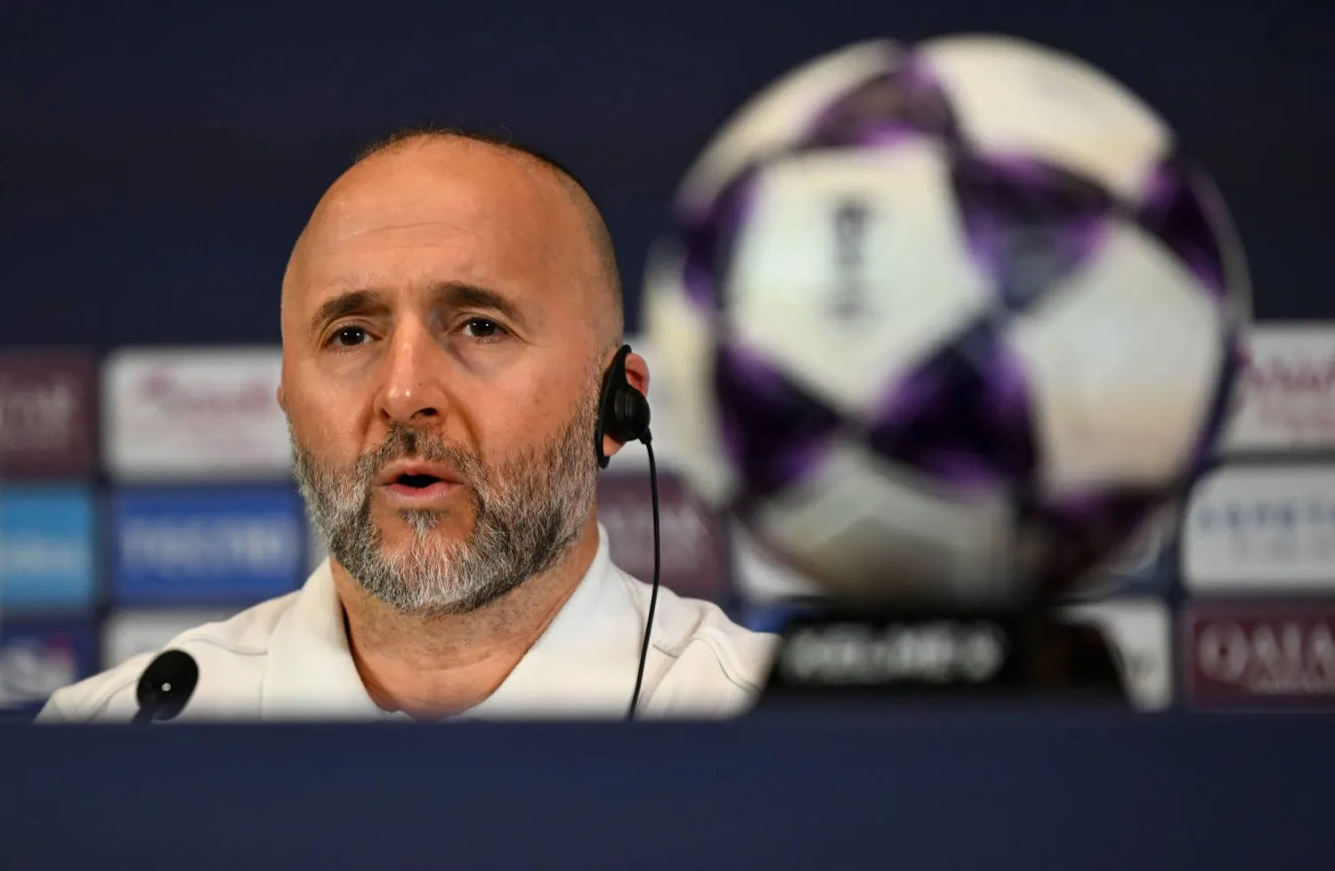 الجزائري جمال بلماضي مدرب فريق الدحيل (تصوير: علي خمج)