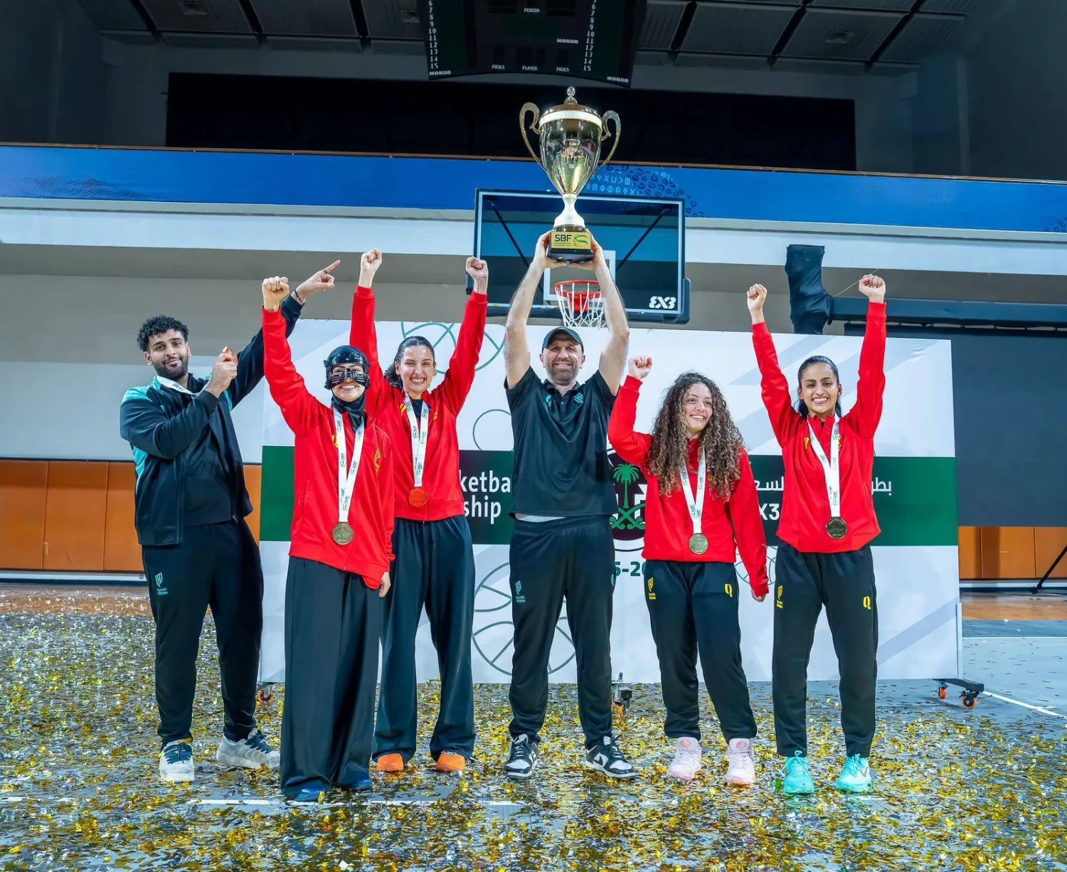 التتويج جاء بعد سلسلة انتصارات مستمرة في البطولة (نادي القادسية)