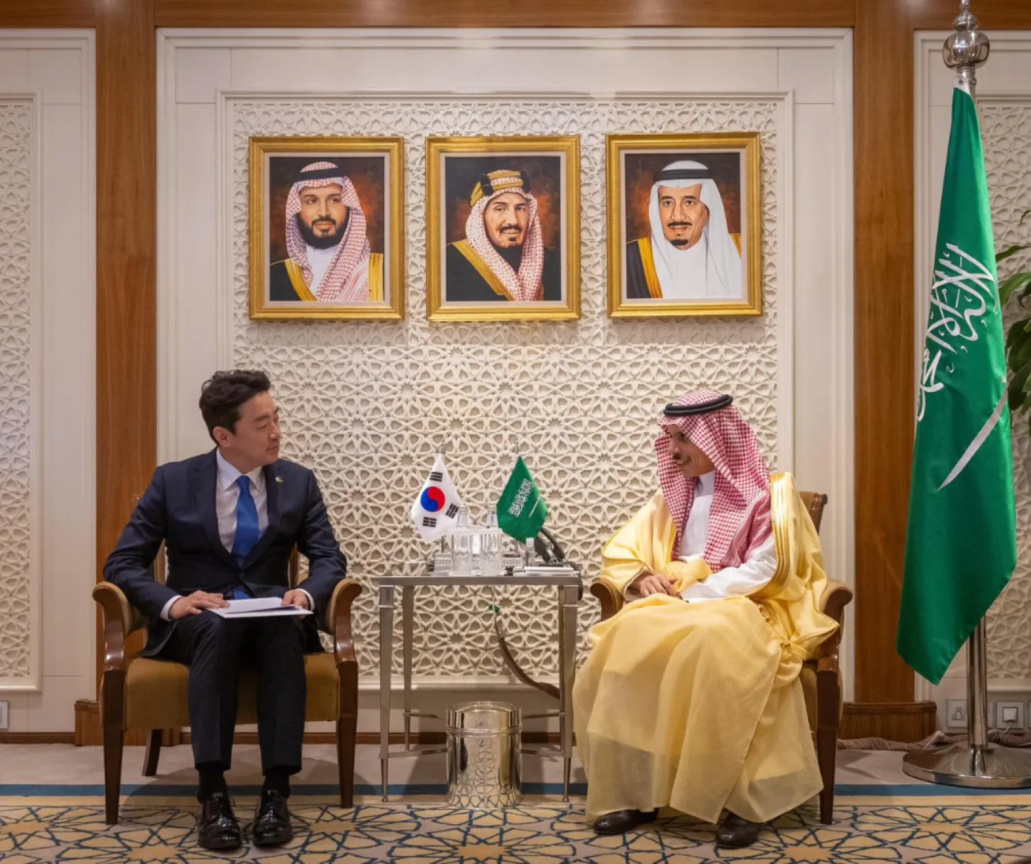 Saudi Foreign Minister and the Special Envoy of the President of South Korea (SPA)