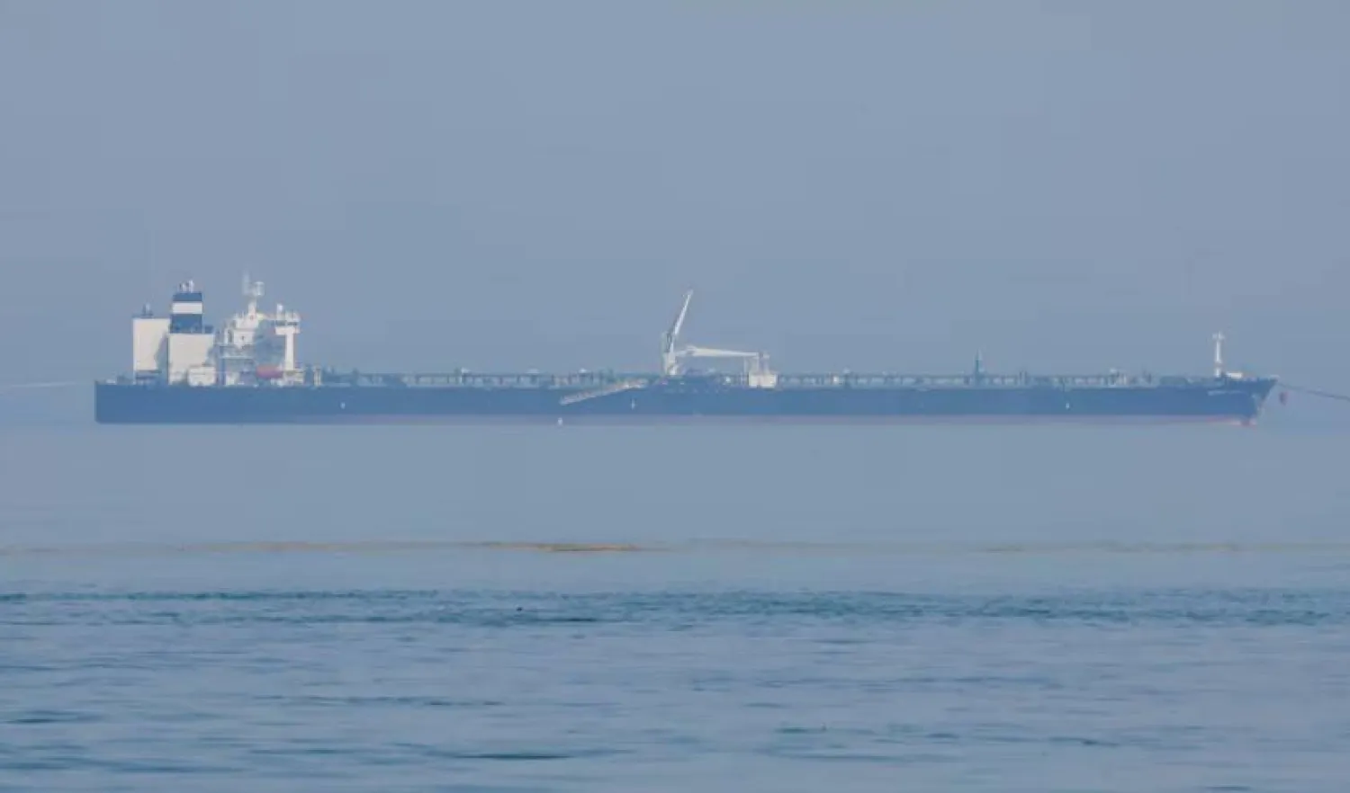 ناقلة نفط أثناء عبورها في بحر ‌العرب (أرشيفية-رويترز)