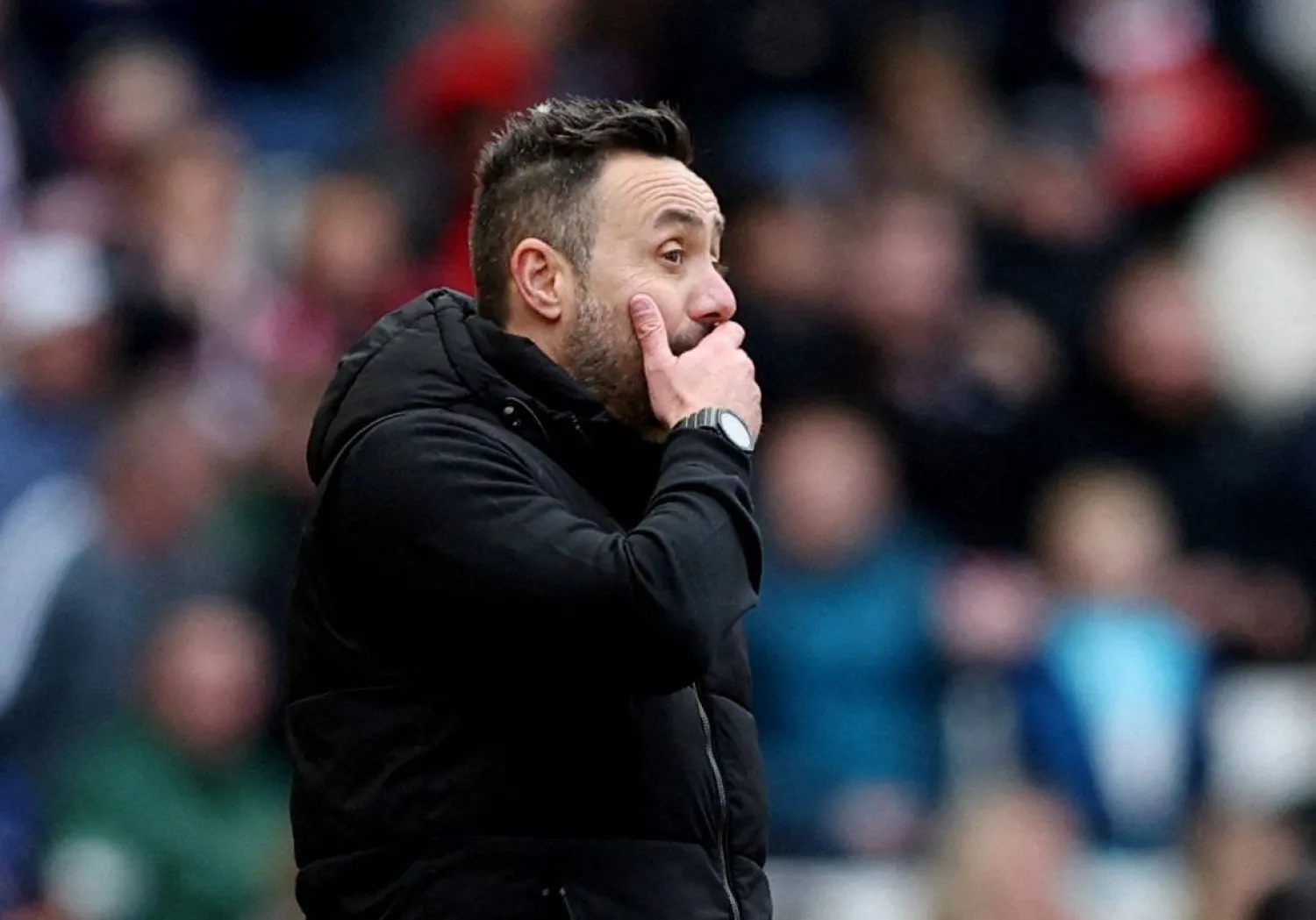 Soccer Football - Premier League - Sunderland v Tottenham Hotspur - Stadium of Light, Sunderland, Britain - April 12, 2026 Tottenham Hotspur manager Roberto De Zerbi reacts during the match REUTERS/Scott Heppell