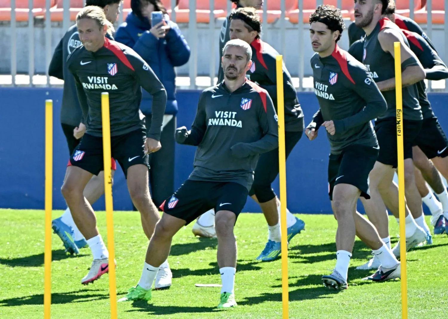 أتلتيكو مدريد يمتلك سجلاً مرعباً على ملعبه هذا الموسم (أ.ف.ب)