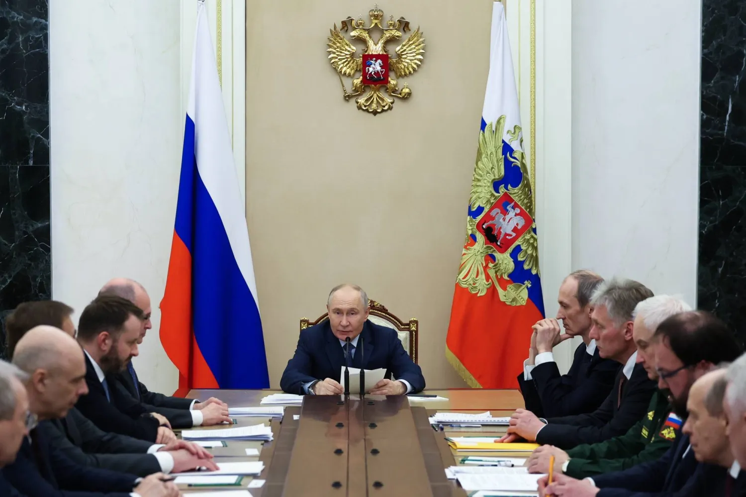 الرئيس الروسي فلاديمير بوتين خلال اجتماع في الكرملين بموسكو 10 أبريل 2026 (إ.ب.أ)