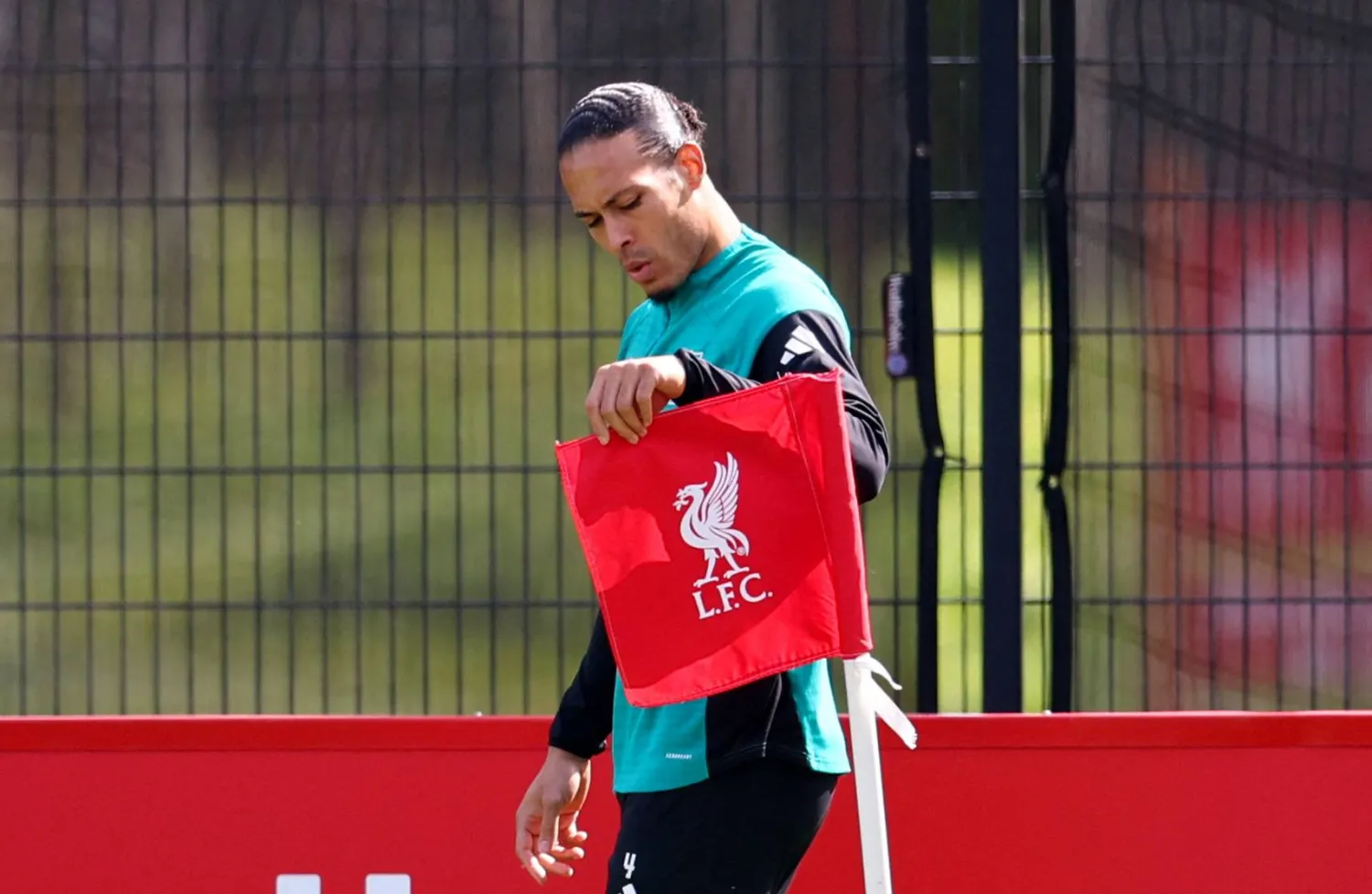 فيرجيل فان دايك (رويترز)