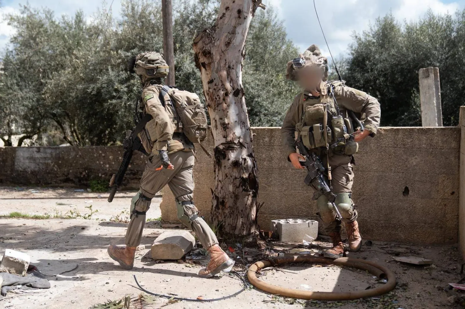 قوات إسرائيلية في مدينة بنت جبيل جنوب لبنان (الجيش الإسرائيلي)