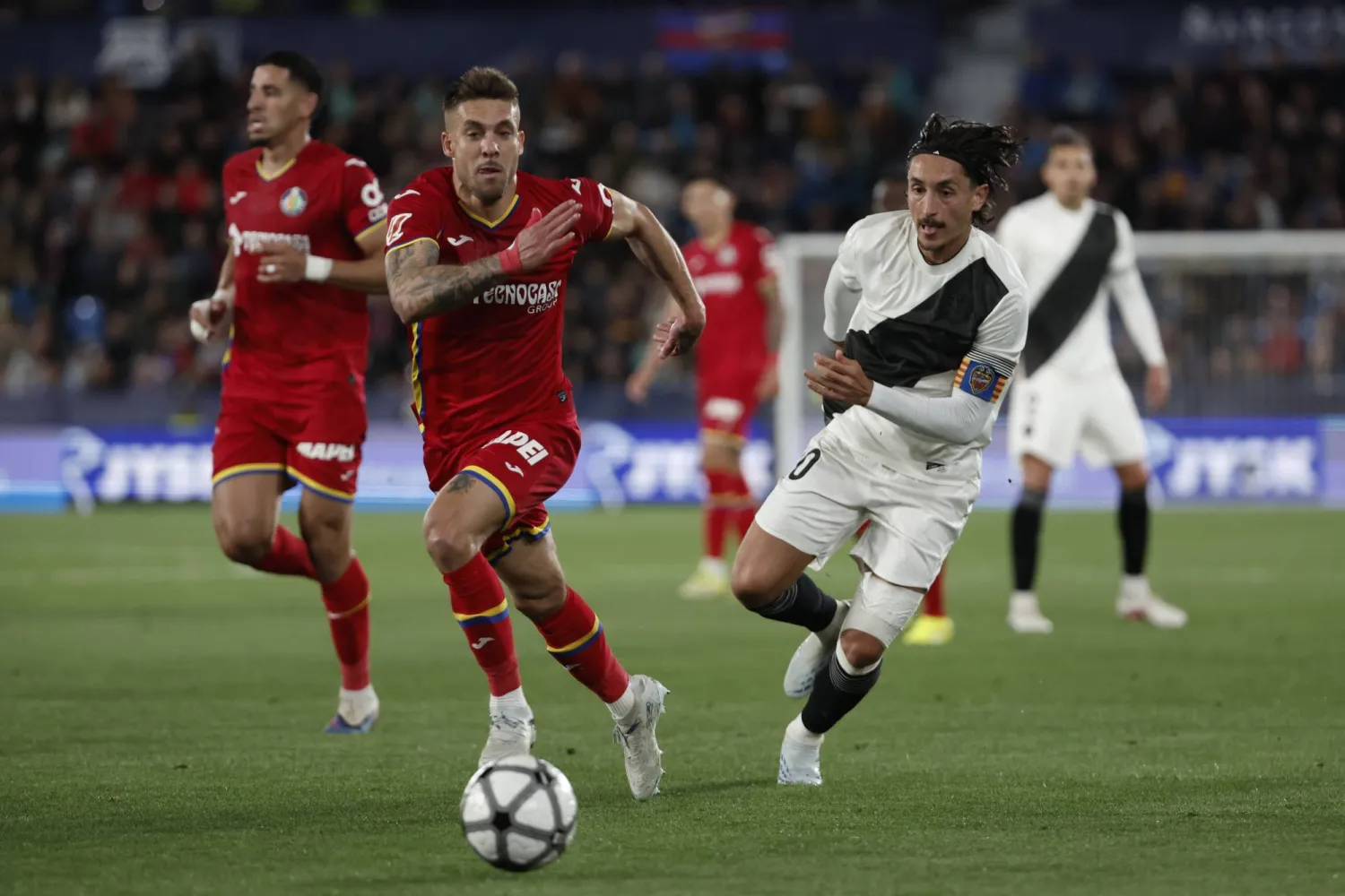 ليفانتي هزم خيتافي في فالنسيا (إ.ب.أ)