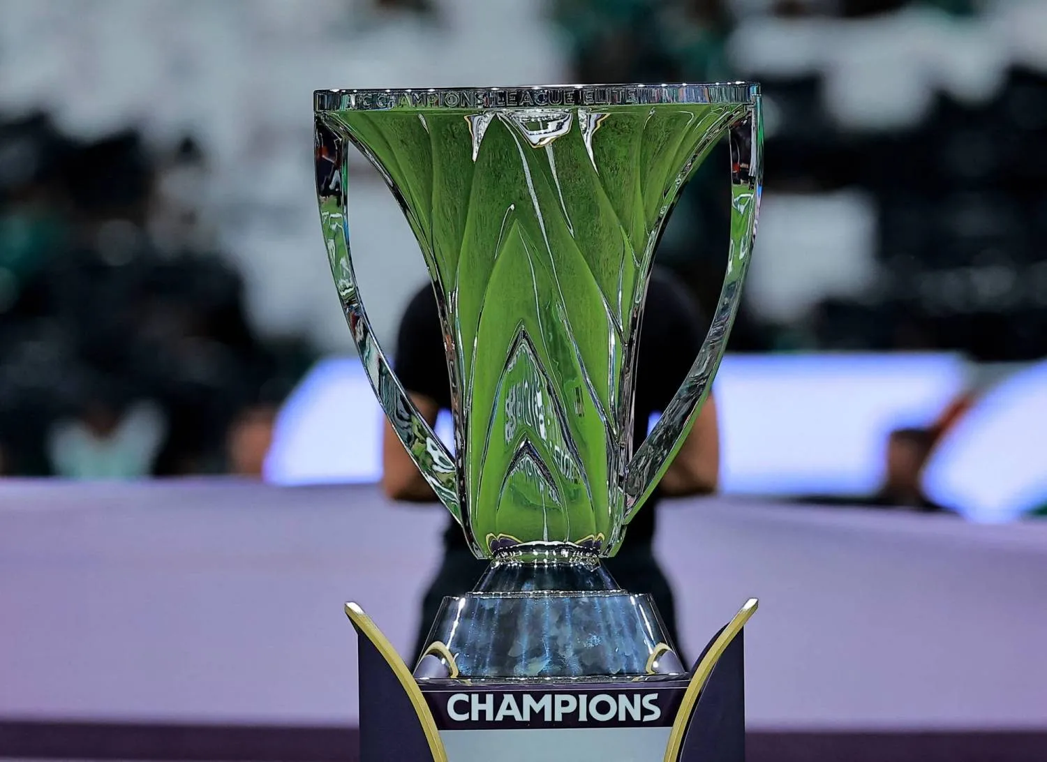 Football - Asian Champions League - Final - Al Ahli v Kawasaki Frontale - King Abdullah Sports City, Jeddah, Saudi Arabia - May 3, 2025 The Asian Champions League trophy is display inside the stadium before the match. (Reuters)