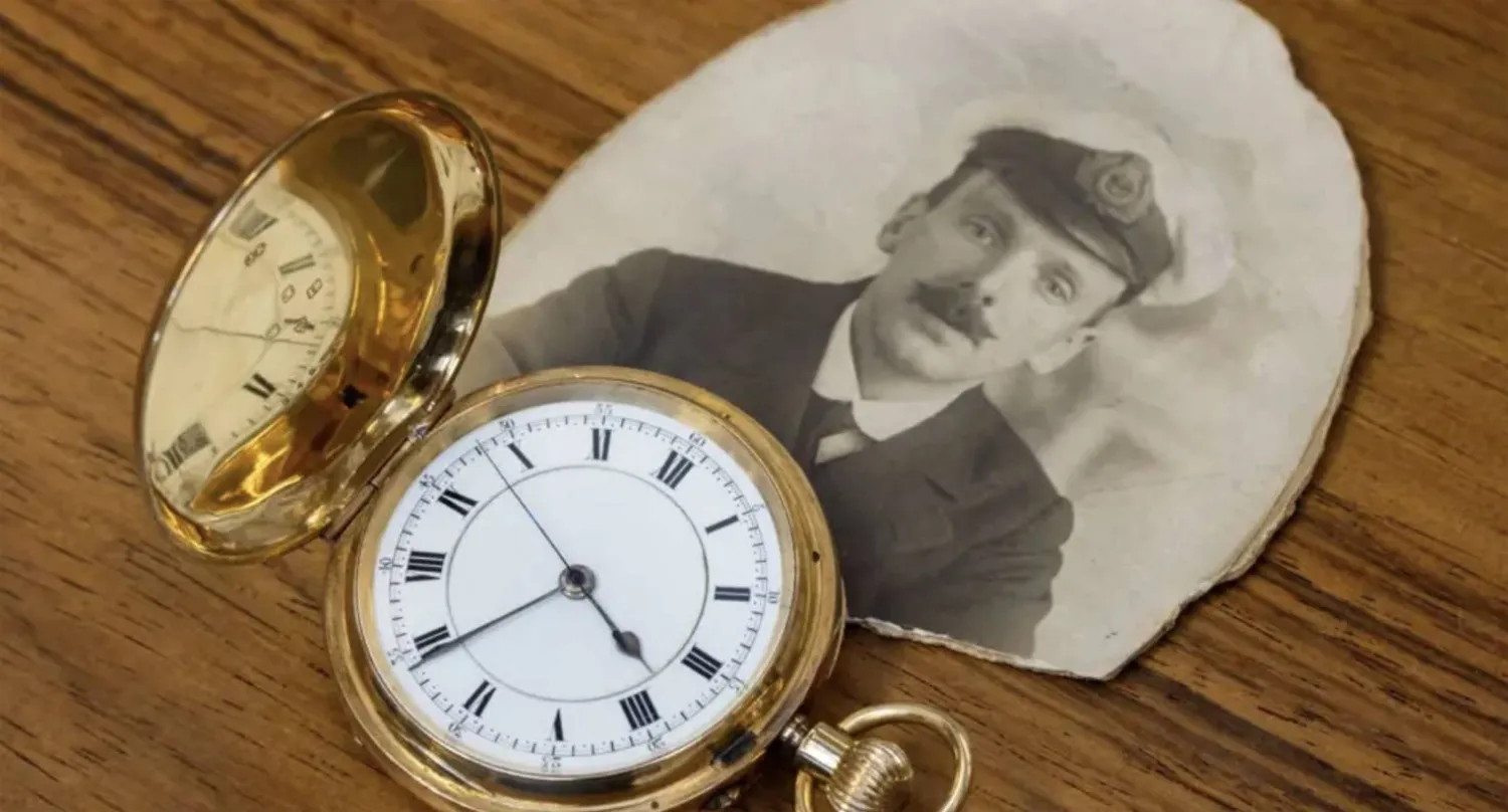 زمن متجمّد في عقارب ساعة (هانسونز للمزادات)