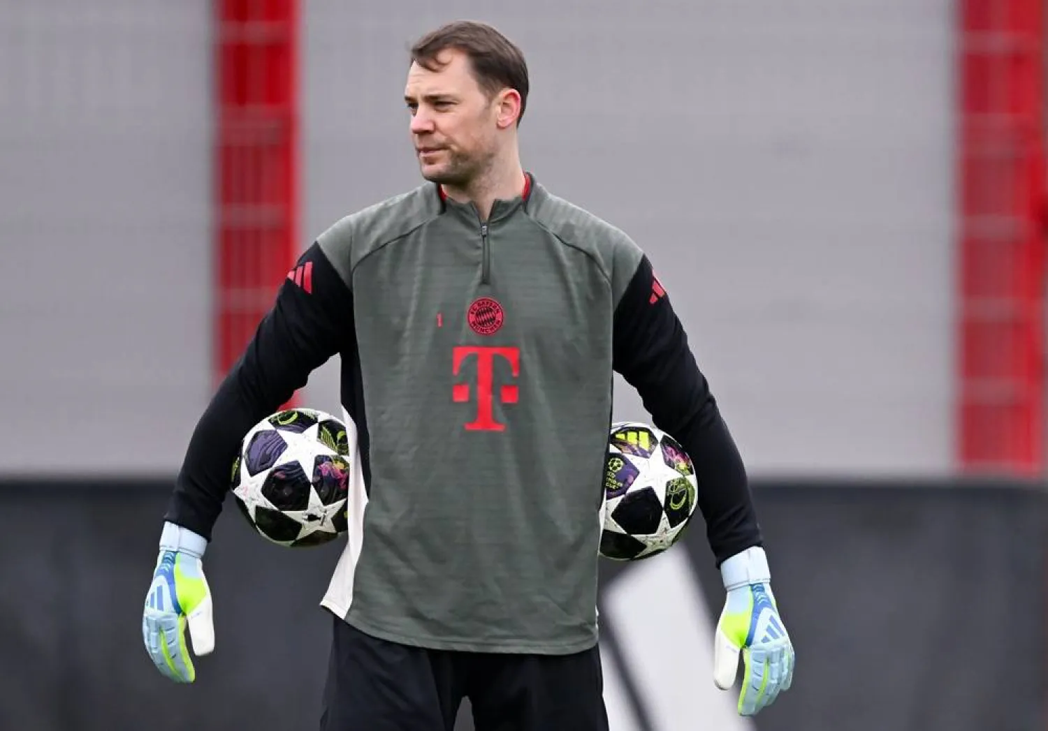 14 April 2026, Bavaria, Munich: Bayern Munich goalkeeper Manuel Neuer in action during a training session at the training facility on Saebener Strasse ahead of Wednesday's UEFA Champions League quarter-final second leg match against Real Madrid. (dpa)